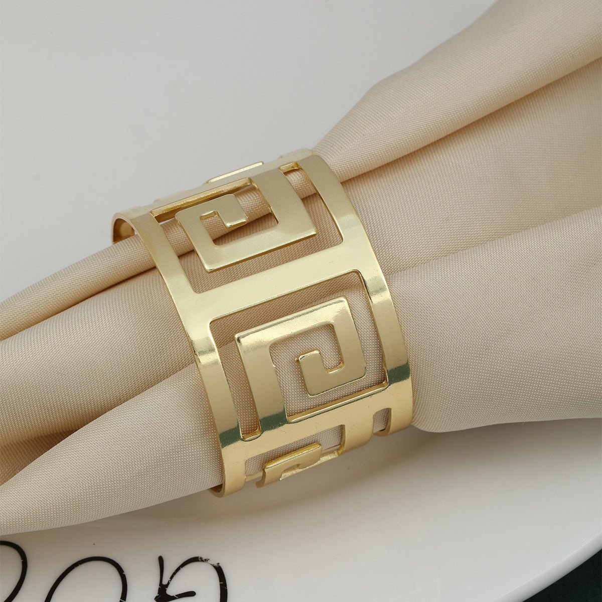 4Pc Aluminum Hollow Napkin Ring Gold - YauSpark