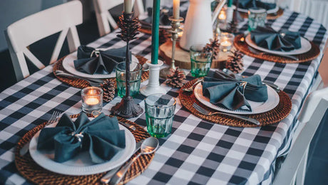 Top 10 Thanksgiving Tablecloth Ideas for a Festive 2025