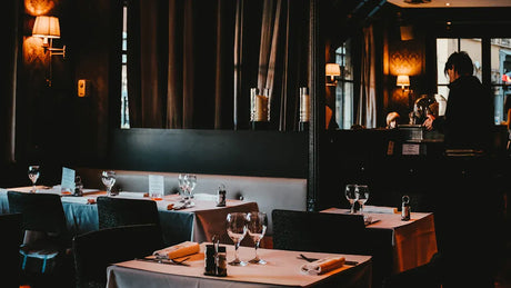 How to Choose the Perfect Black Tablecloth for Your Event