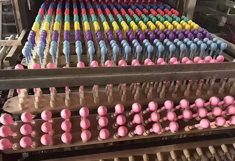 Customer: I prefer to work with balloon manufacturers
