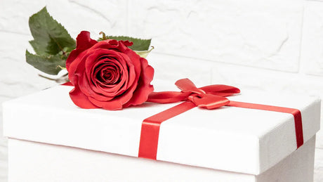 How to Choose the Ideal First Wedding Anniversary Gift in 2025