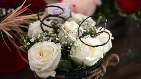 How to Save Money on Wedding Flowers Without Compromising Style