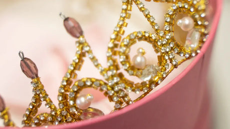 Top Tips to Enhance Your Party Theme with Crown Favors