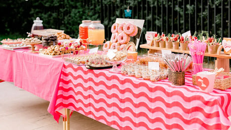What Are the Benefits of Table Skirts for Decorations
