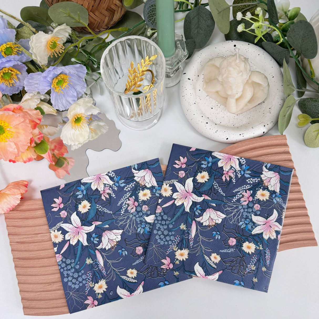 20 Pcs Paper Beverage Napkins 2 Ply Navy Blue with Water Lily Floral Design 6.5"x6.5"